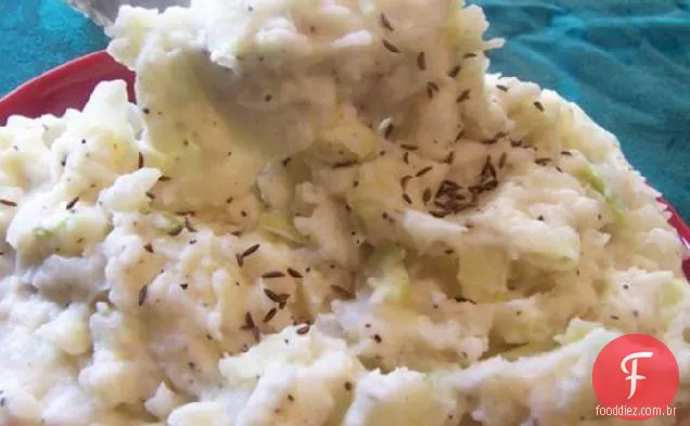Colcannon (Purê De Batatas Com Repolho)