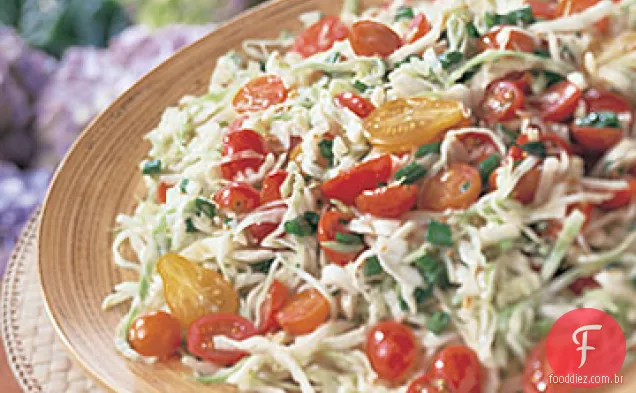 Repolho e tomate Slaw com xerez-mostarda Viniagrette