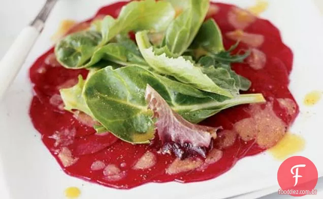Carpaccio de beterraba com gengibre-Miso vinagrete