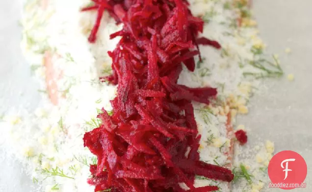 Molho De Salmão Manchado De Beterraba