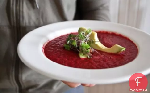 Sopa Cremosa De Beterraba De Inverno