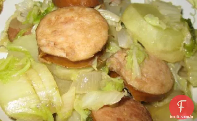 Kielbasa e repolho