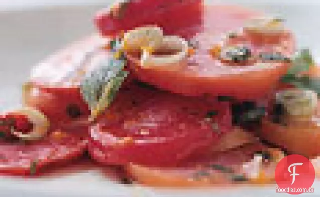 Beterraba Chioggia com vinagrete de hortelã de framboesa