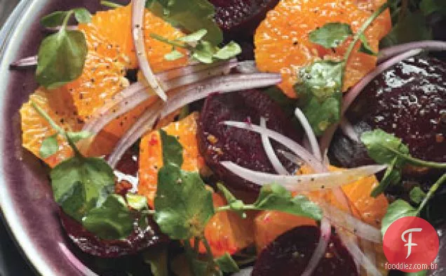 Salada De Beterraba E Tangerina Com Molho De Cranberry
