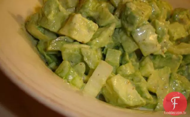 Salada de aipo e abacate