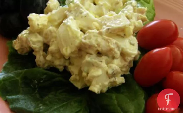 Qual veio primeiro: o frango ou o ovo? Salada