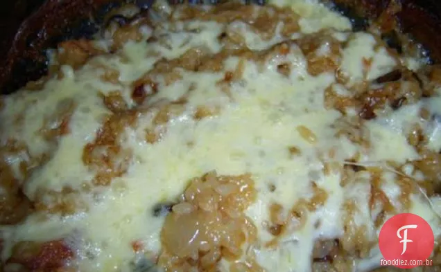 Rápido e fácil One-Bowl queijo cebola arroz assar