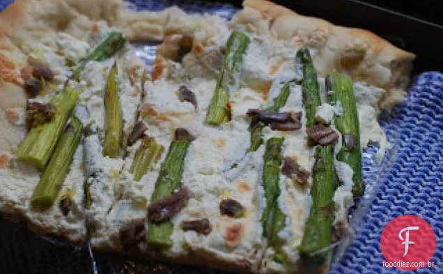 Springtime Aspargos Pizza