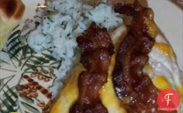 Bacon e frango rancho com arroz parmesão Rancho