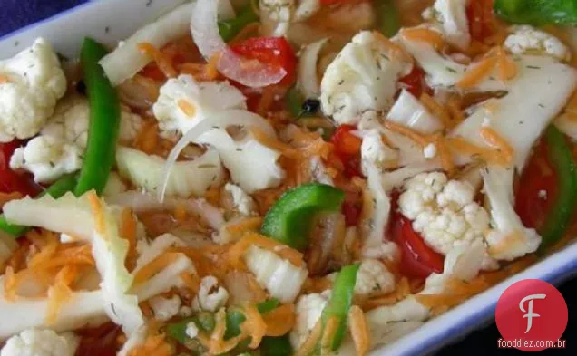 Giardiniera, doce e / ou quente (legumes em conserva)