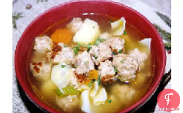 Sopa De Almôndega De Frango