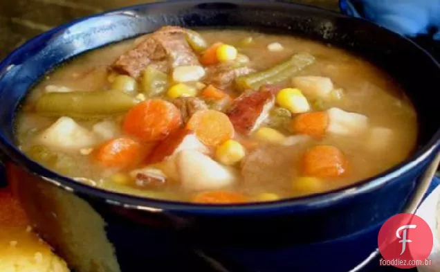 Kansas City bife e sopa de legumes