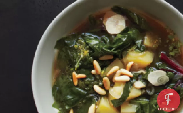 Sopa de três verduras com espinafre Gremolata
