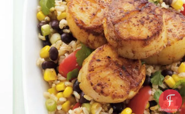 Vieiras assadas com salada de arroz do Sudoeste