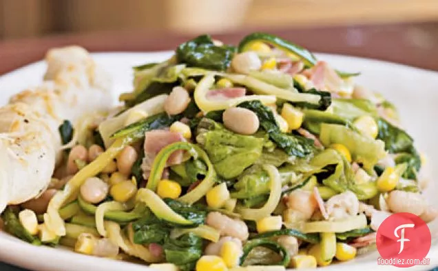 Salada de Escarola refogada, milho e Feijão Branco