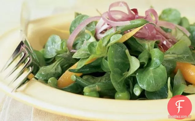 Mâche com legumes da primavera e vinagrete de limão