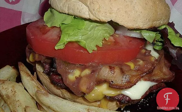 Tomate fresco e salada de milho
