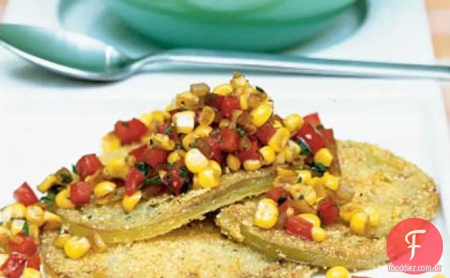 Salada de tomate verde frito com Salsa De Milho Quente