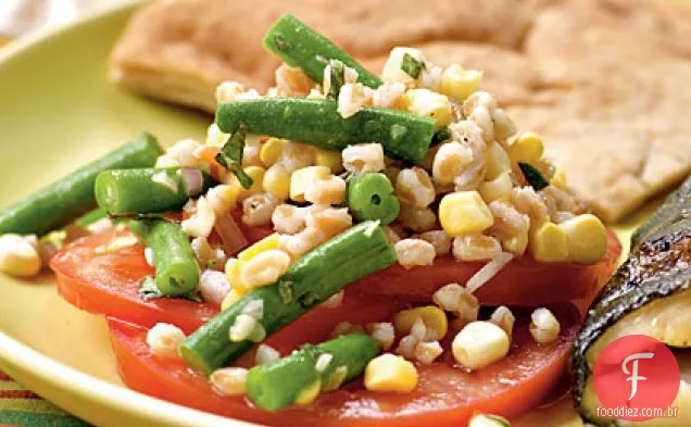 Farro, feijão verde, milho e salada de tomate Abraham Lincoln