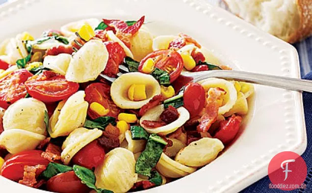 Salada de massa de Bacon e tomate