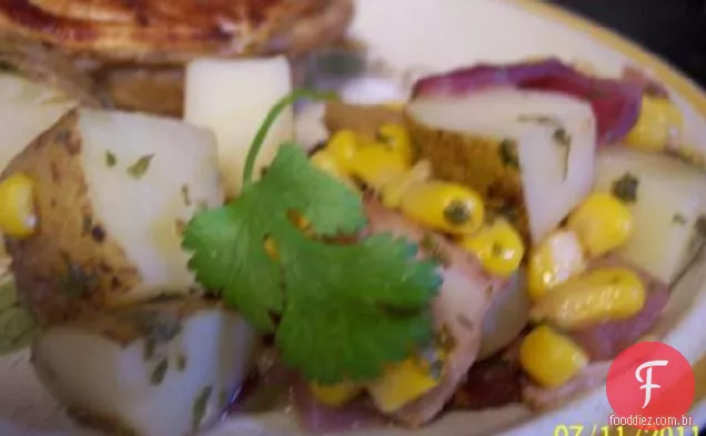 Salada quente de batata vermelha e milho