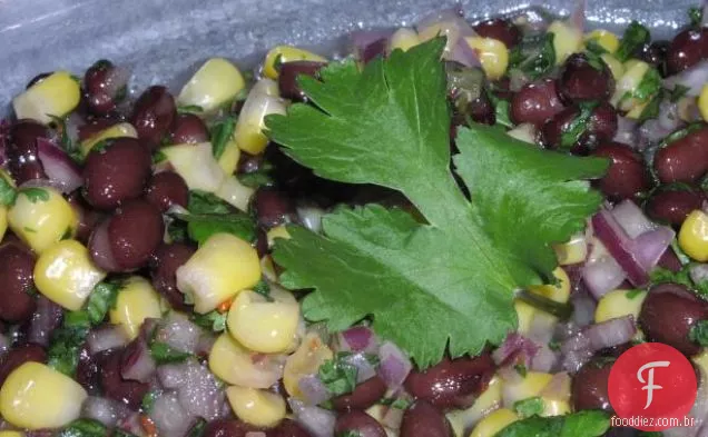 Milho doce e Salada De Feijão Preto