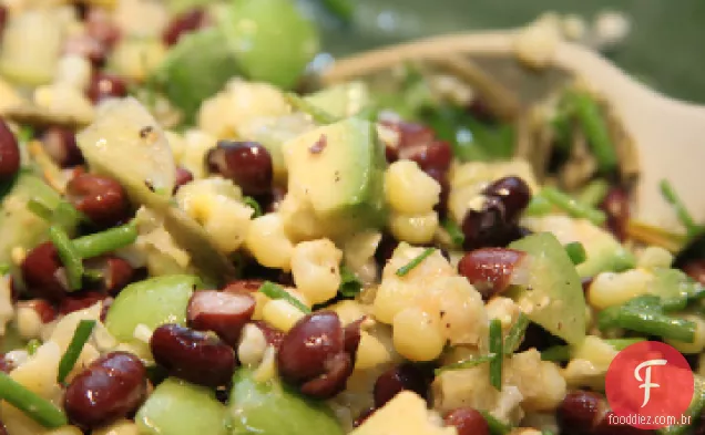 Salada de milho e Feijão Preto