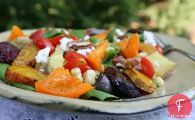 Salada De Legumes Com Beterraba E Queijo De Cabra