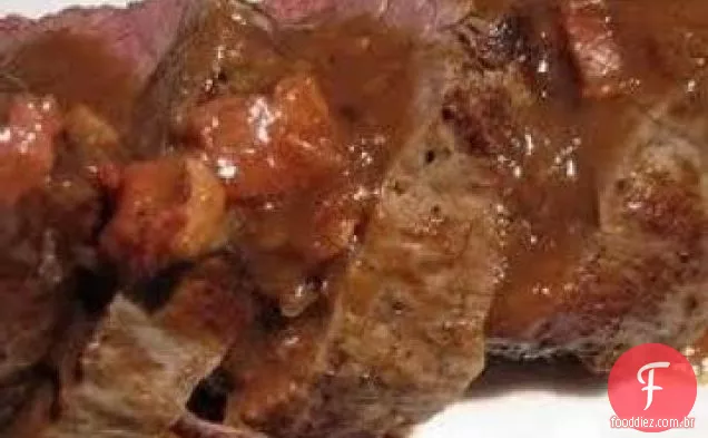 Lombo de carne com chalotas assadas, Bacon e Porto