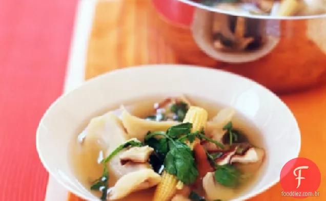 Sopa De Bolinho De Massa Asiática