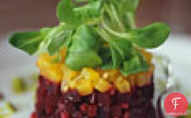 Salada De Queijo De Beterraba E Cabra Com Pistache