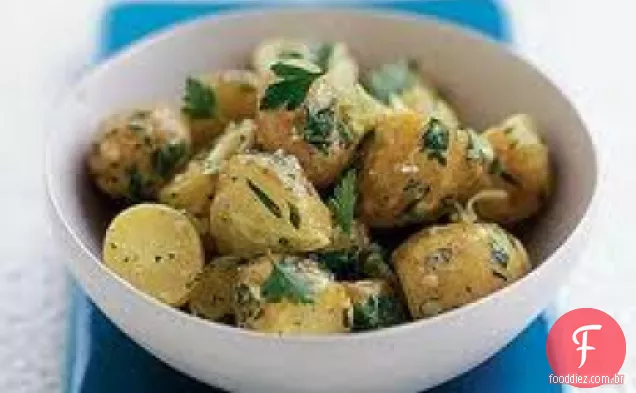 Salada de batata quente com agrião