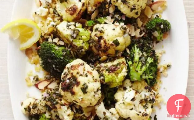 Brassica grelhada de Daniel Patterson com vinagrete Verde-dente-de-Leão
