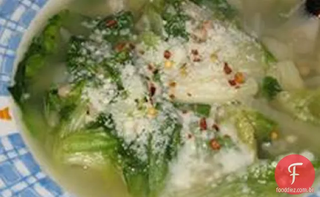 Sopa de escarola e feijão