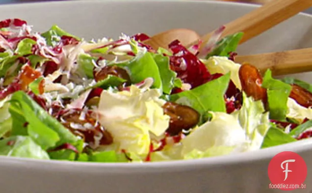 Salada Escarole com molho de parmesão