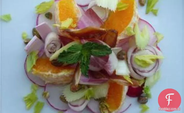 Endive belga, salada de laranja e Tâmara