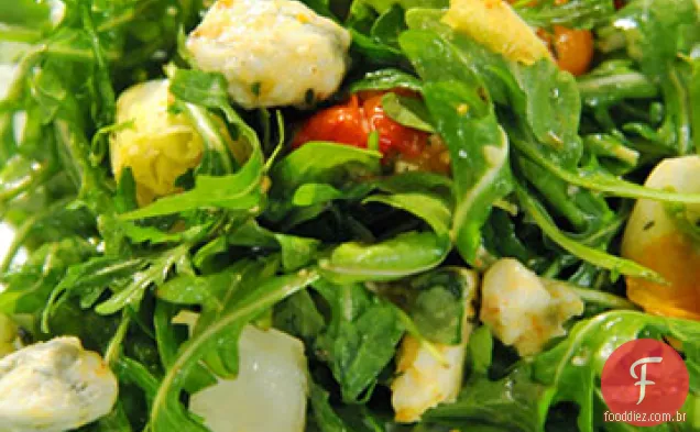 Por Favor-uma-multidão salada