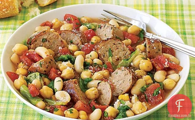 Salsicha com feijão e escarola