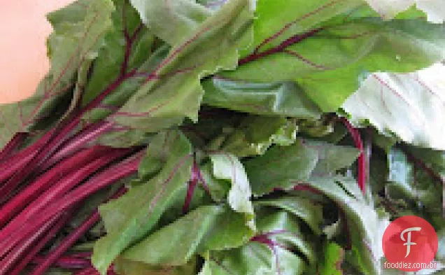 Folhas De Beterraba Salteadas