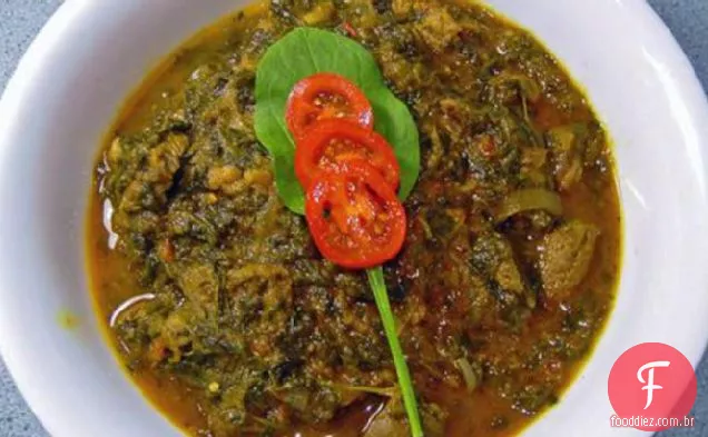 Cordeiro Punjabi em espinafre e tomate