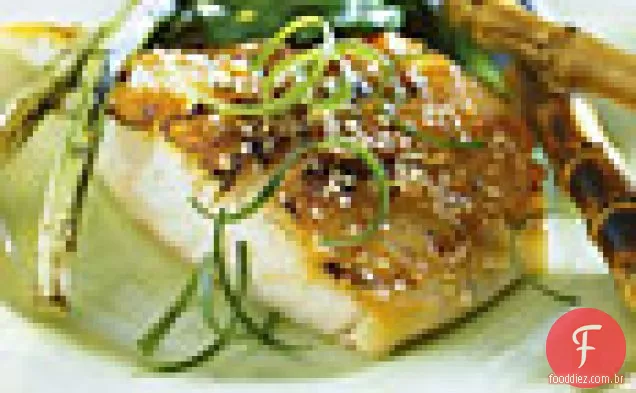 Robalo grelhado com molho de Miso-mostarda
