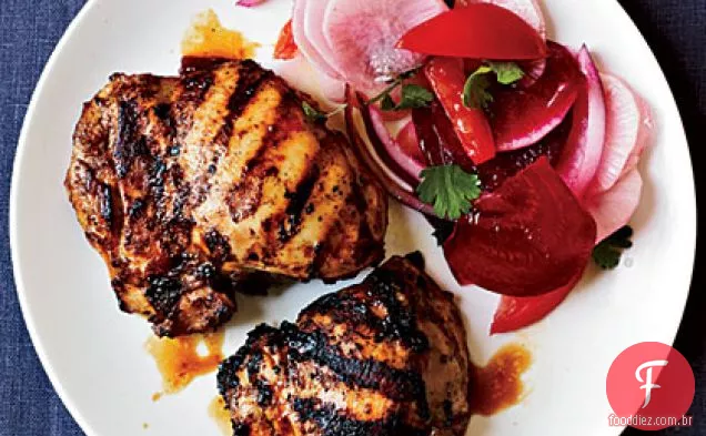 Iogurte-frango marinado com salada de beterraba
