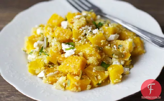 Salada De Beterraba Dourada E Quinoa