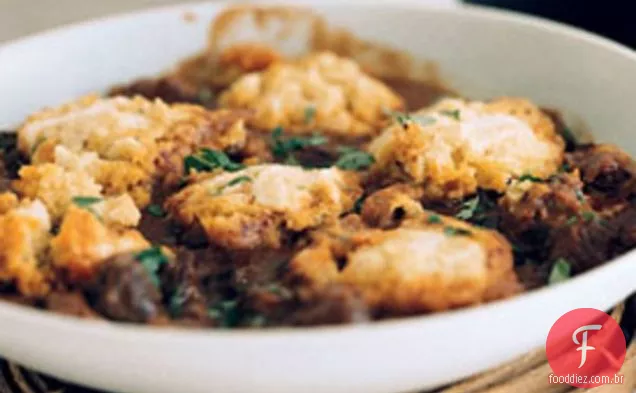 Chili de cordeiro com bolinhos Masa Harina