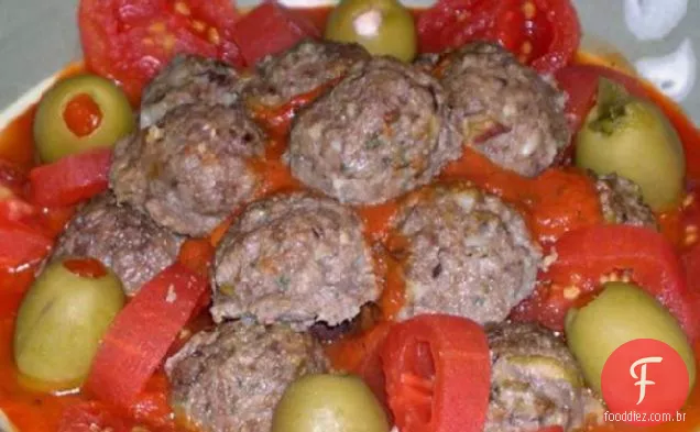 Cordeiro grego de Kittencal e almôndegas de Feta (Keftedakia)