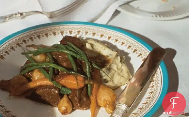 Navarin de cordeiro com vegetais de Primavera