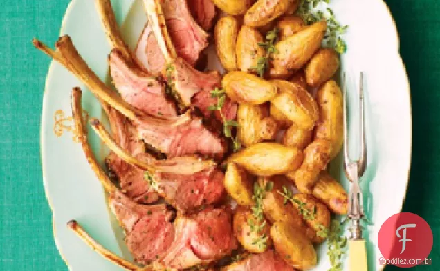 Orégano e Rack De Laranja De Cordeiro com batatas caramelizadas