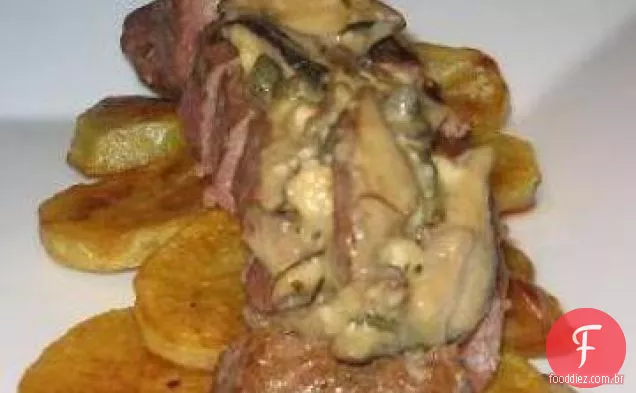 Bife De Perna De Cordeiro Com Maple Chevre Shitake Sauce