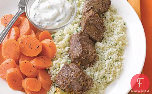 Kebabs De Cordeiro Com Especiarias Marroquinas