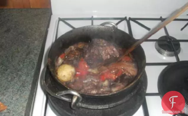 Potjiekos do pescoço do Cordeiro